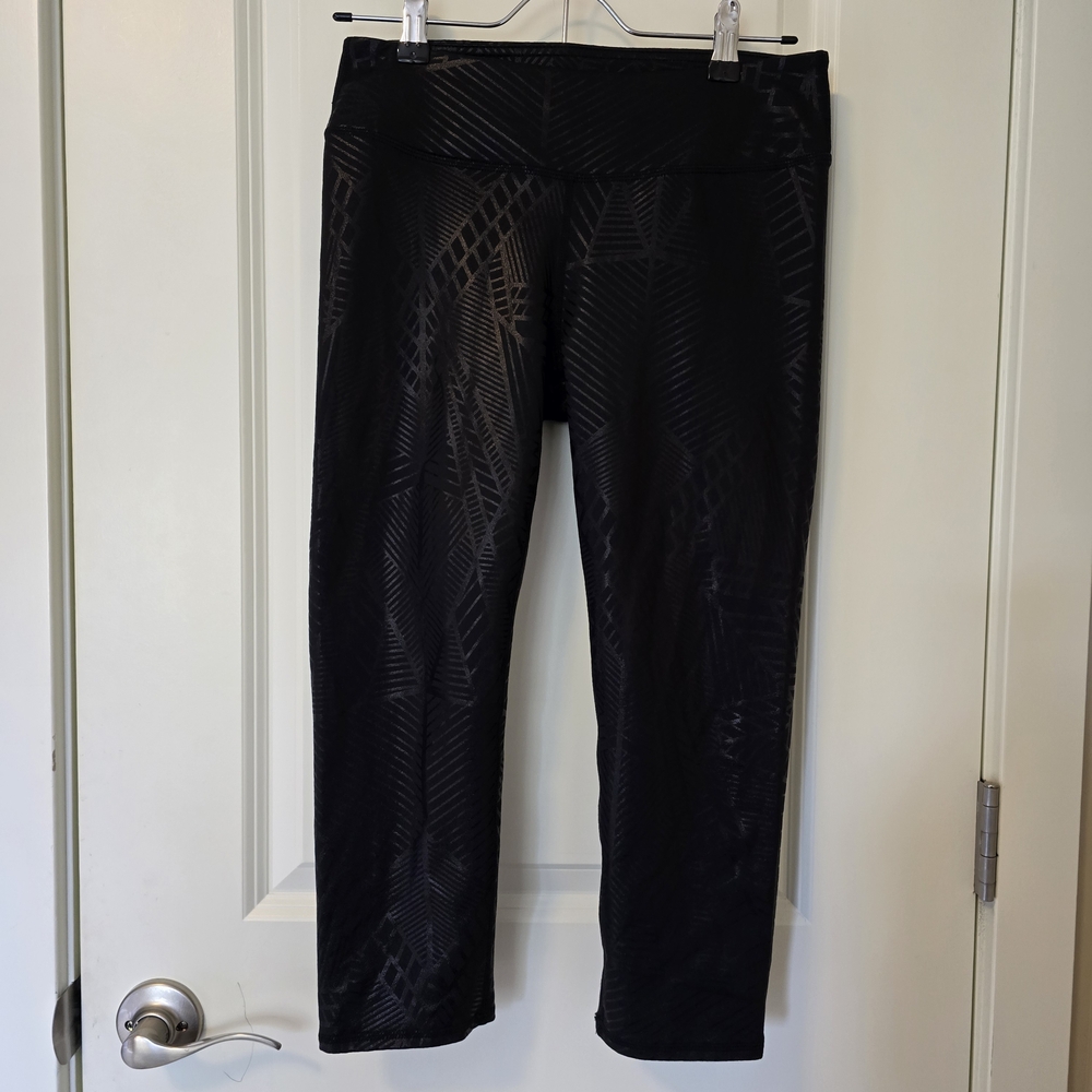 Fabletics Black Geometric Leggings